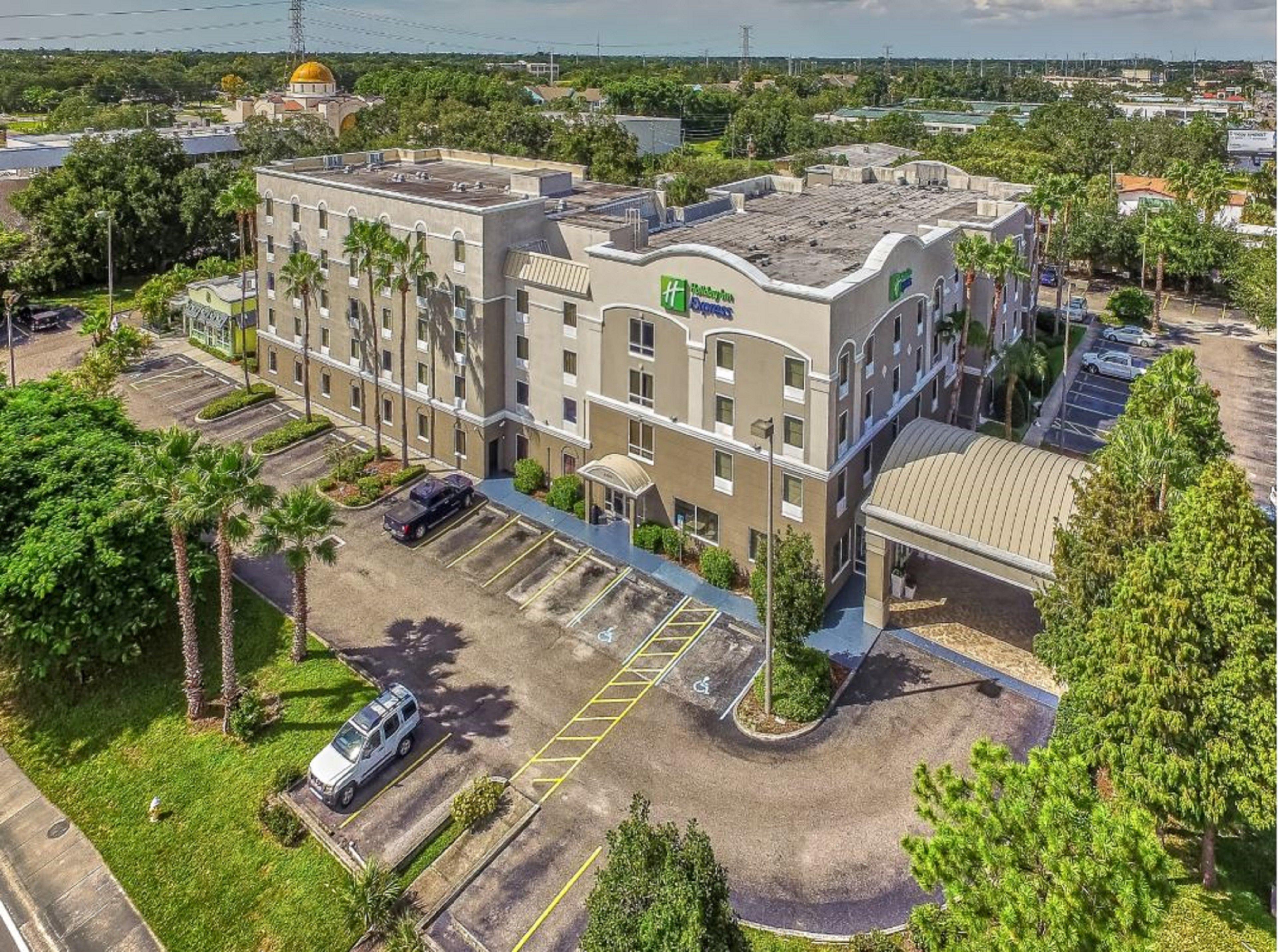 Holiday Inn Express Hotel & Suites Clearwater Us 19 North By Ihg Exterior photo