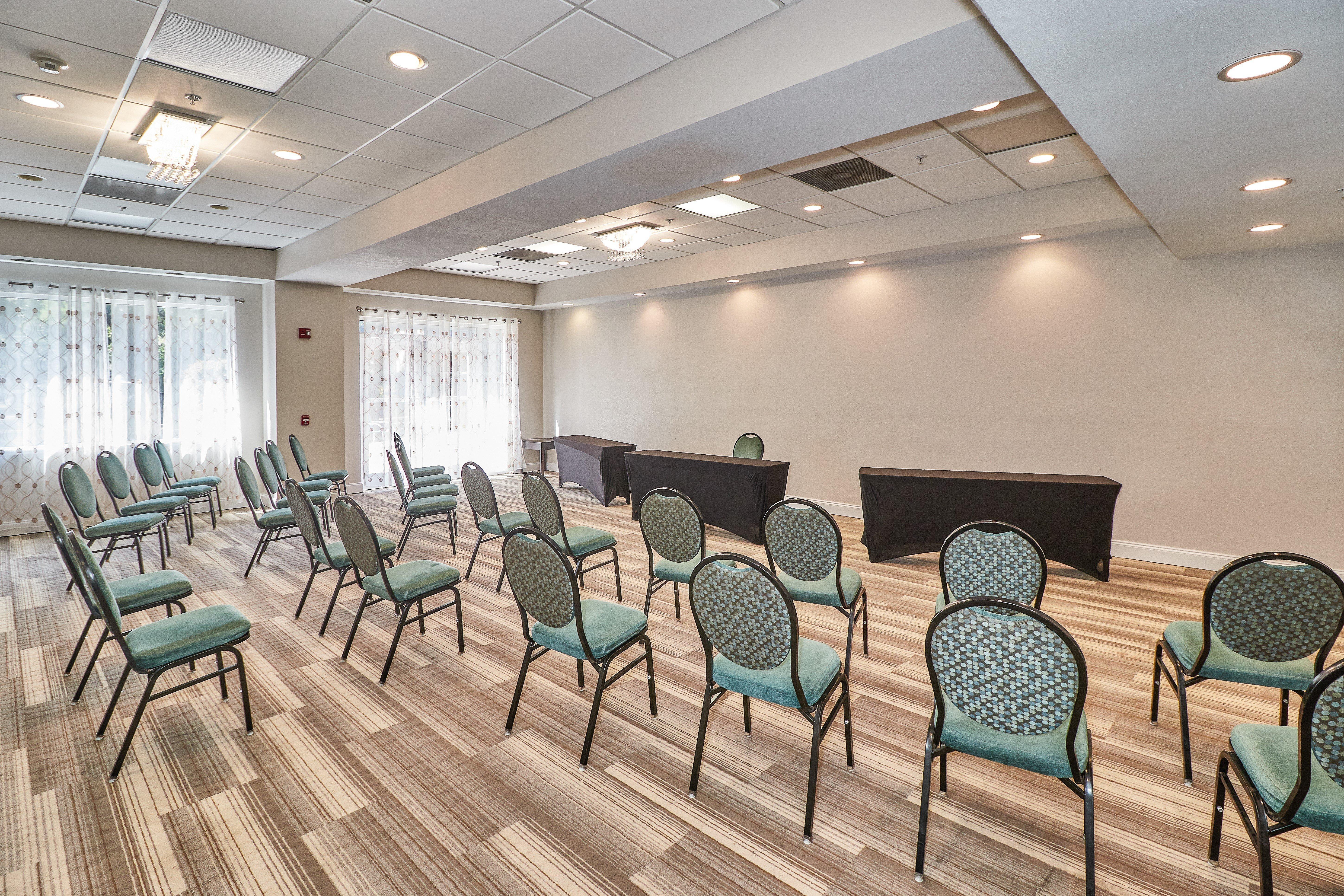 Holiday Inn Express Hotel & Suites Clearwater Us 19 North By Ihg Exterior photo